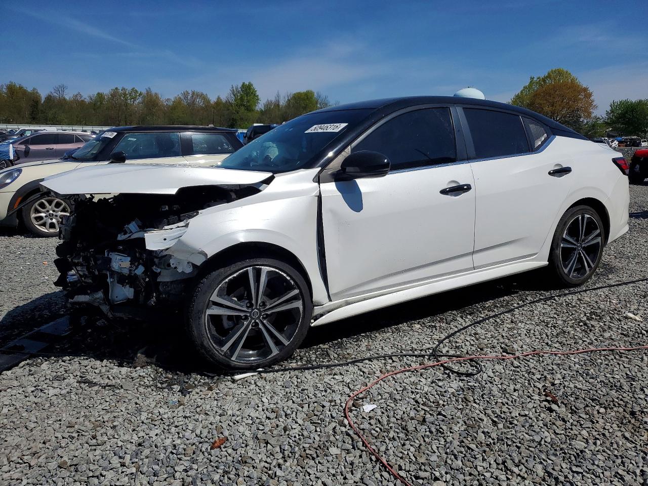 Salvage Nissan Sentra Image