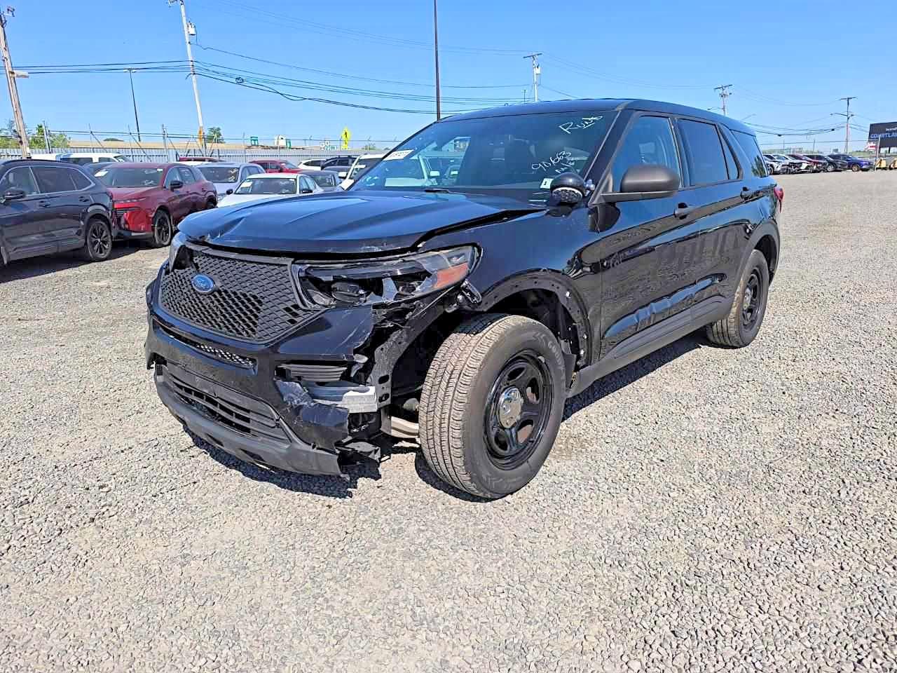 Salvage Ford Explorer Image