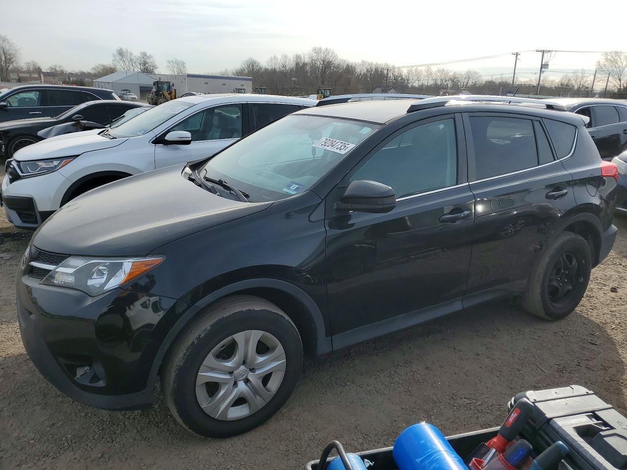 Salvage Toyota RAV4 Image
