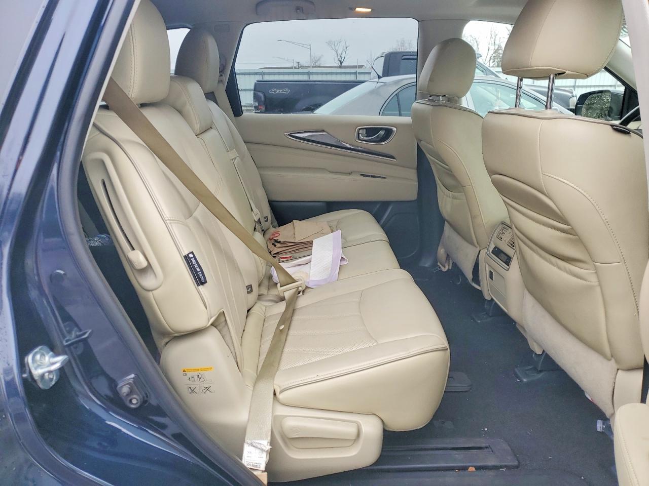 INFINITI Qx Base