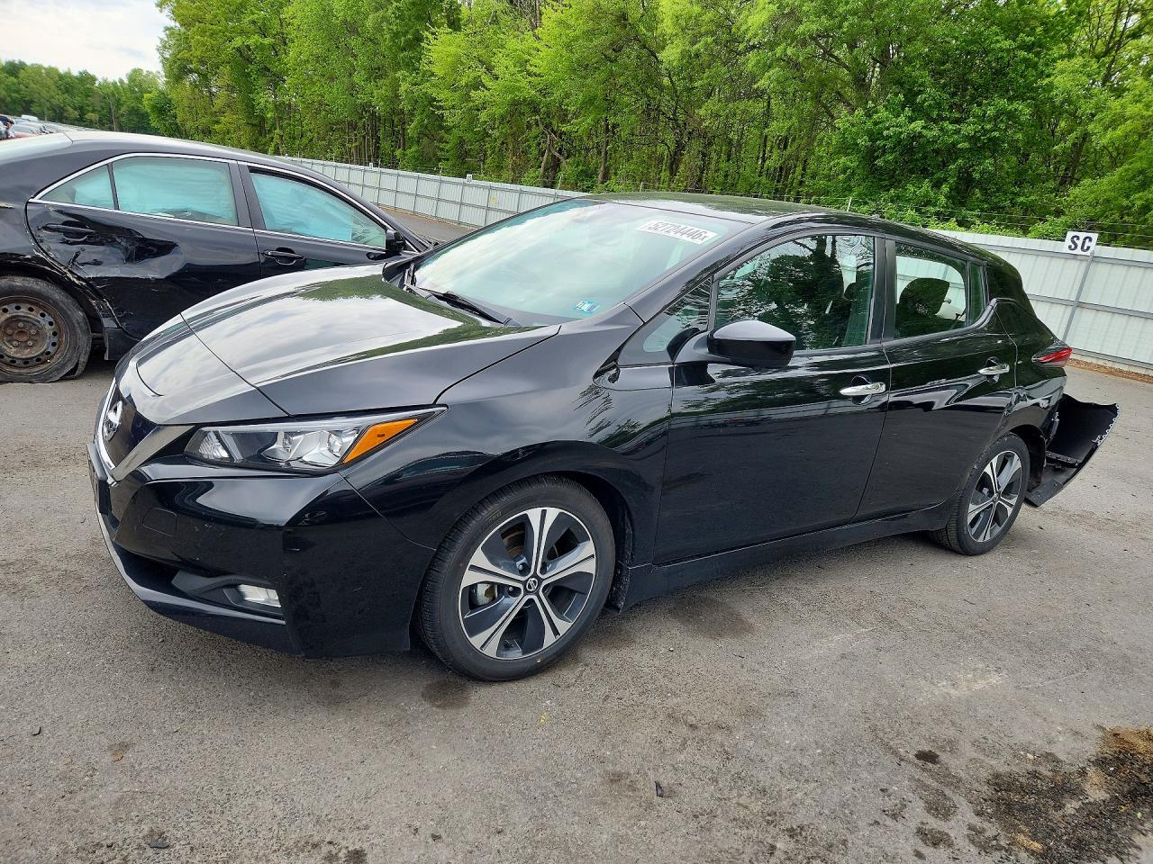 Salvage Nissan LEAF Image