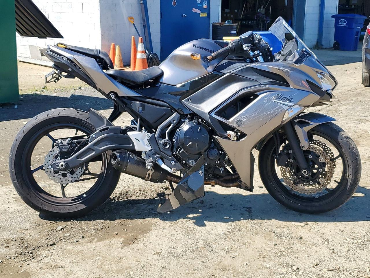 Salvage Kawasaki Ex Image