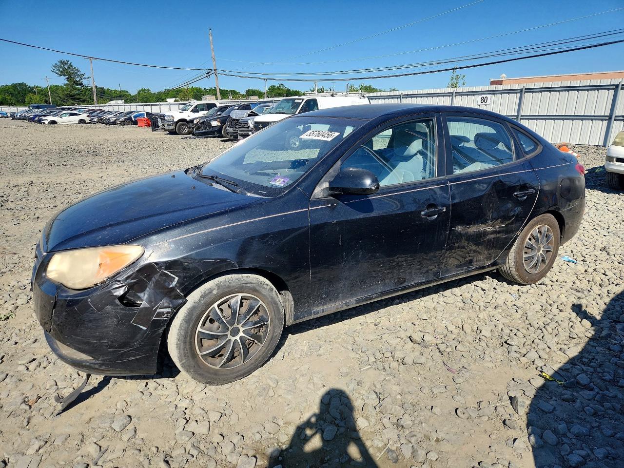 Salvage Hyundai ELANTRA Image