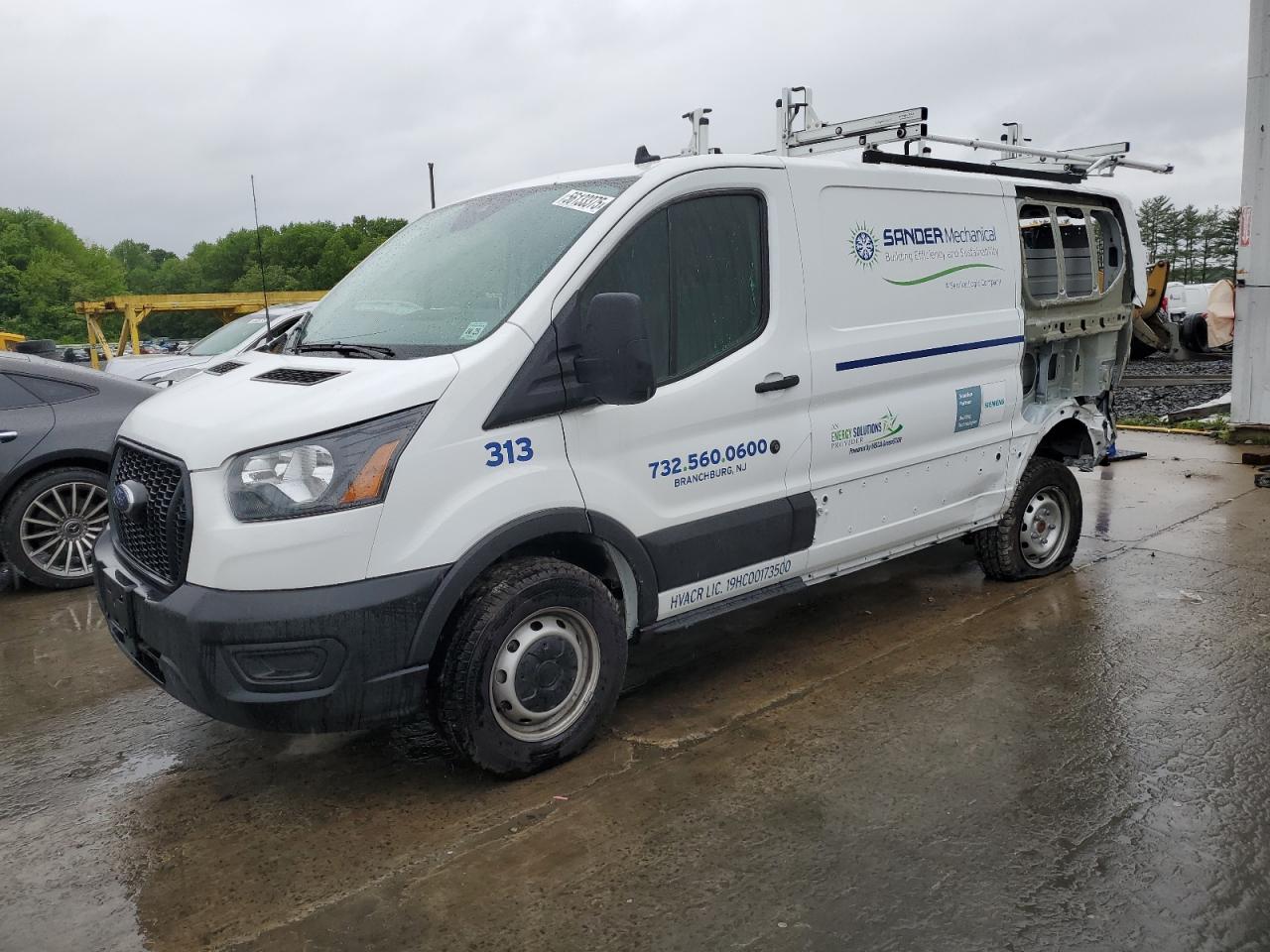 Salvage Ford Transit Image