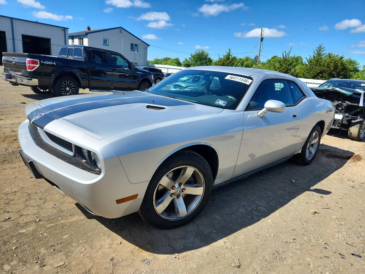 Salvage Dodge Challenger Image