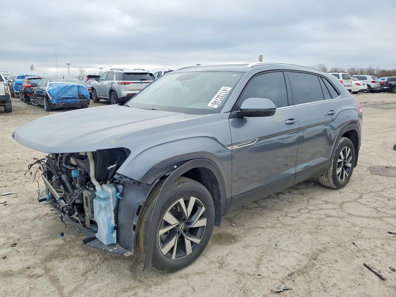 Salvage Volkswagen Atlas Image