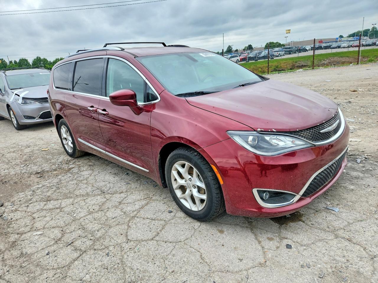 Chrysler Pacifica Touring L Plus
