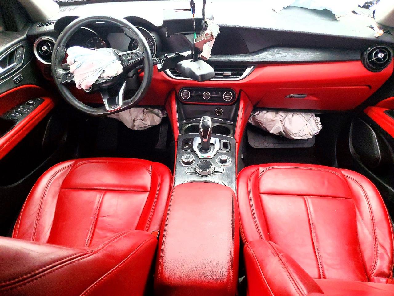 Alfa Romeo Stelvio Sport
