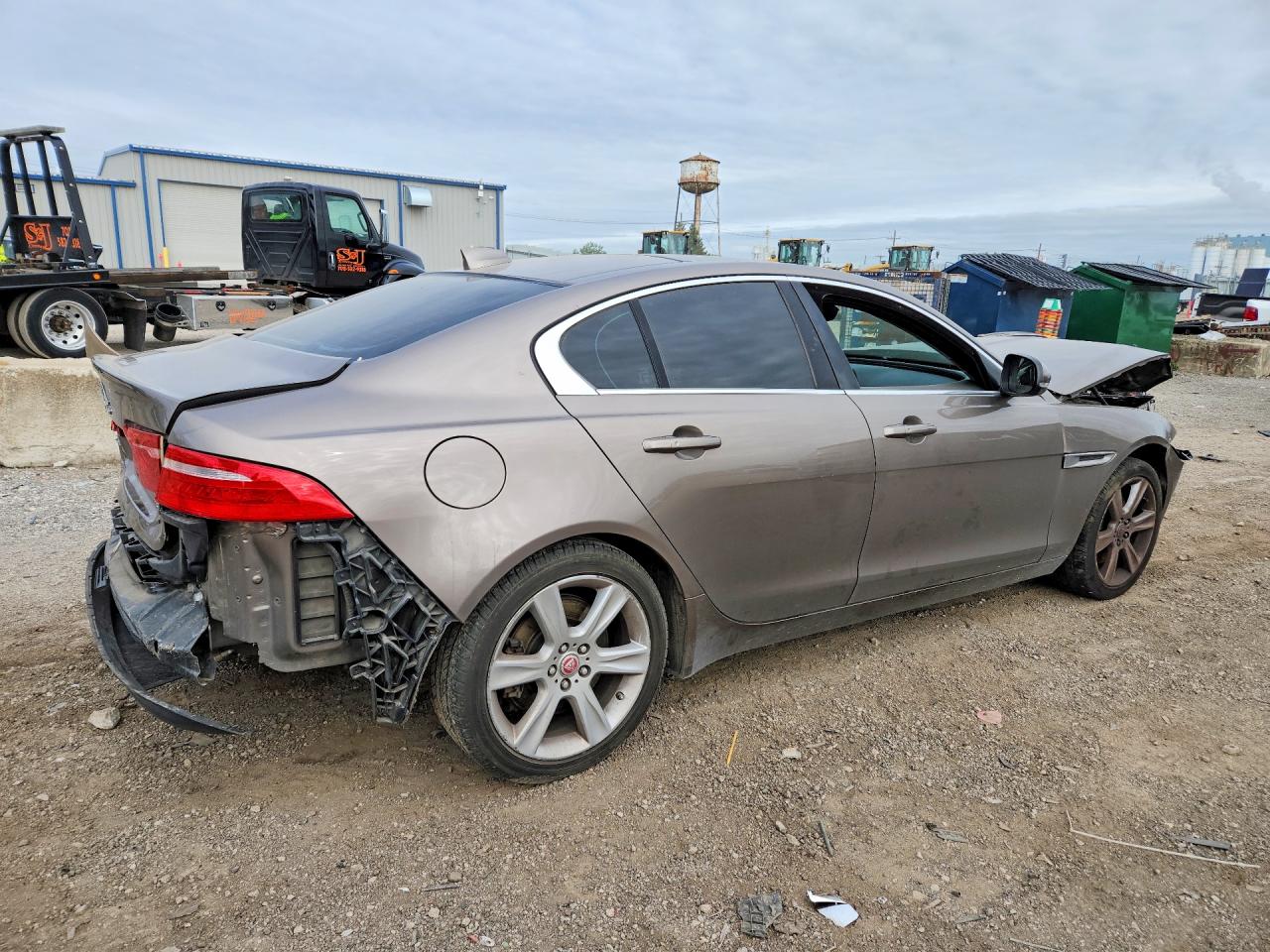 Jaguar XE Prestige