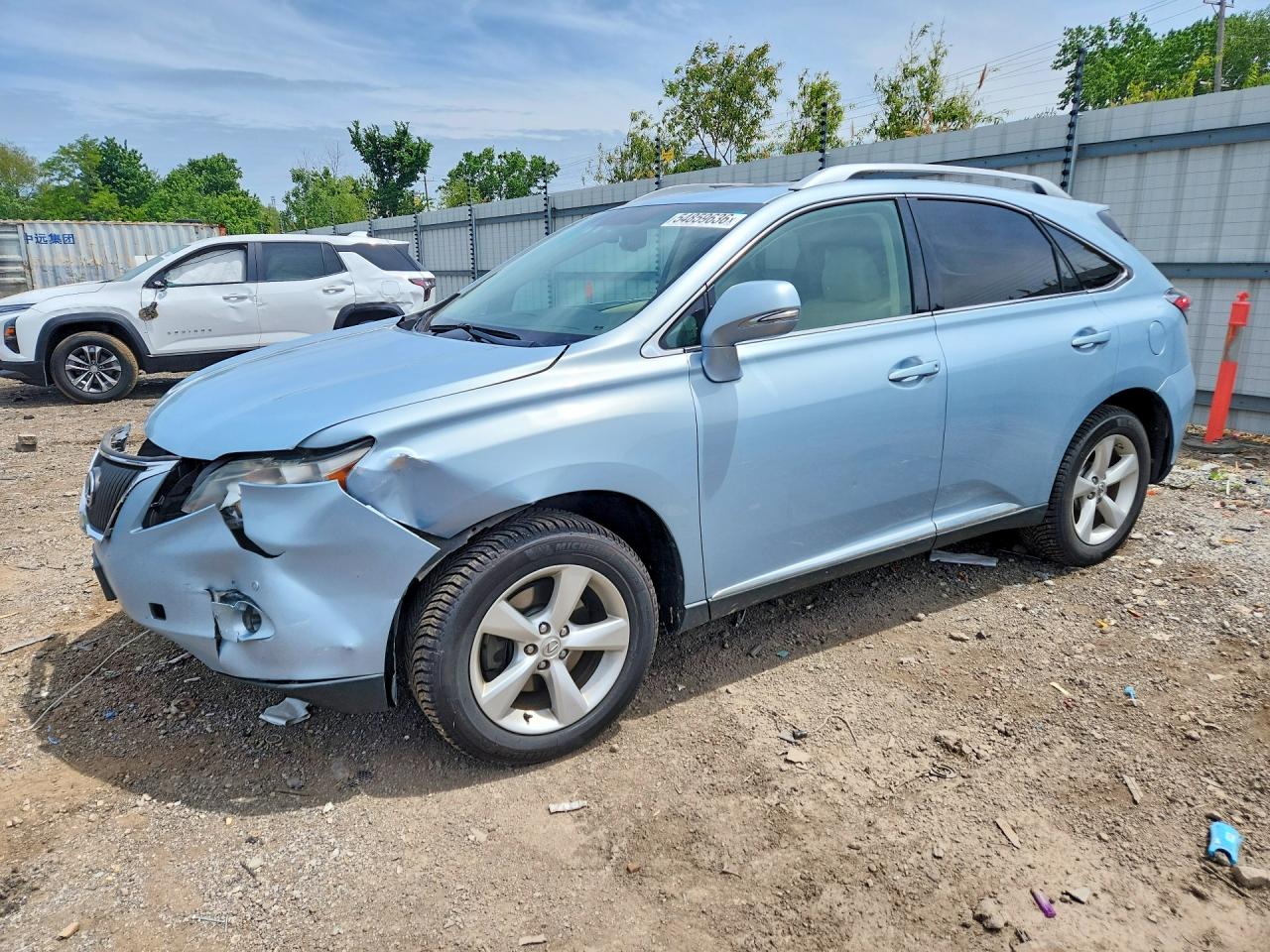 Salvage Lexus RX Image