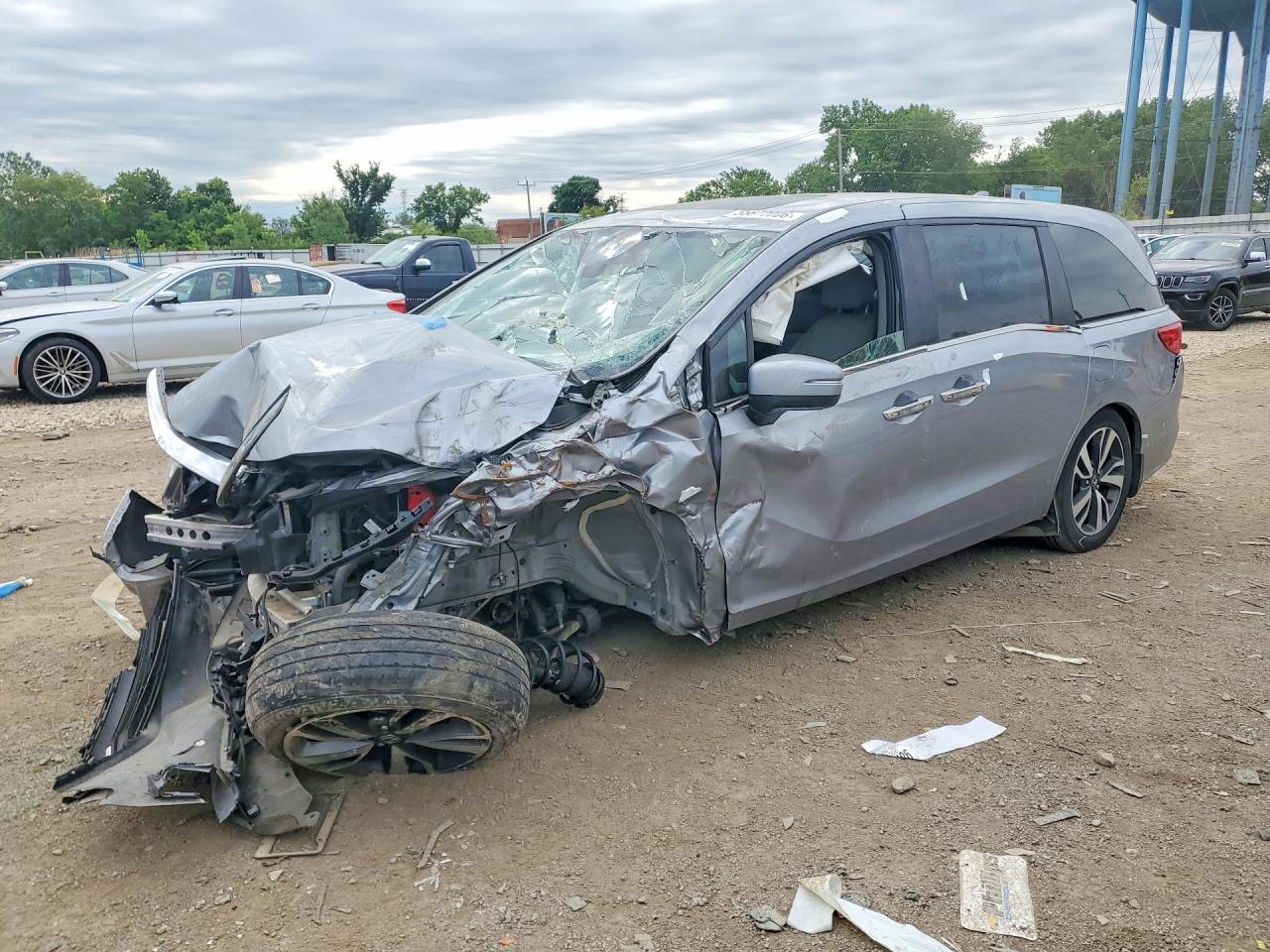 Salvage Honda Odyssey Image