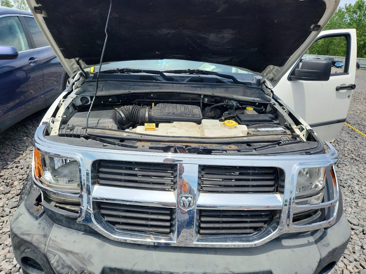 Dodge Nitro Sxt
