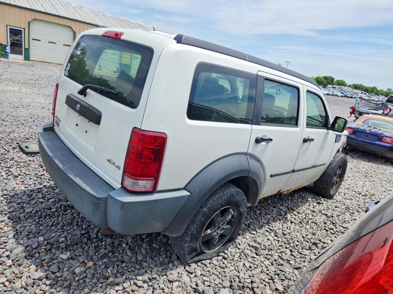 Dodge Nitro Sxt