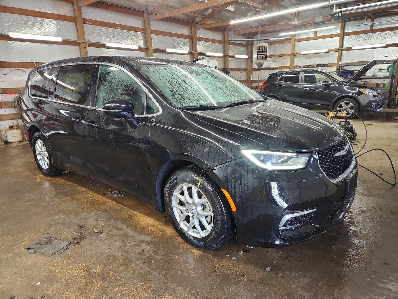 Chrysler Pacifica Select