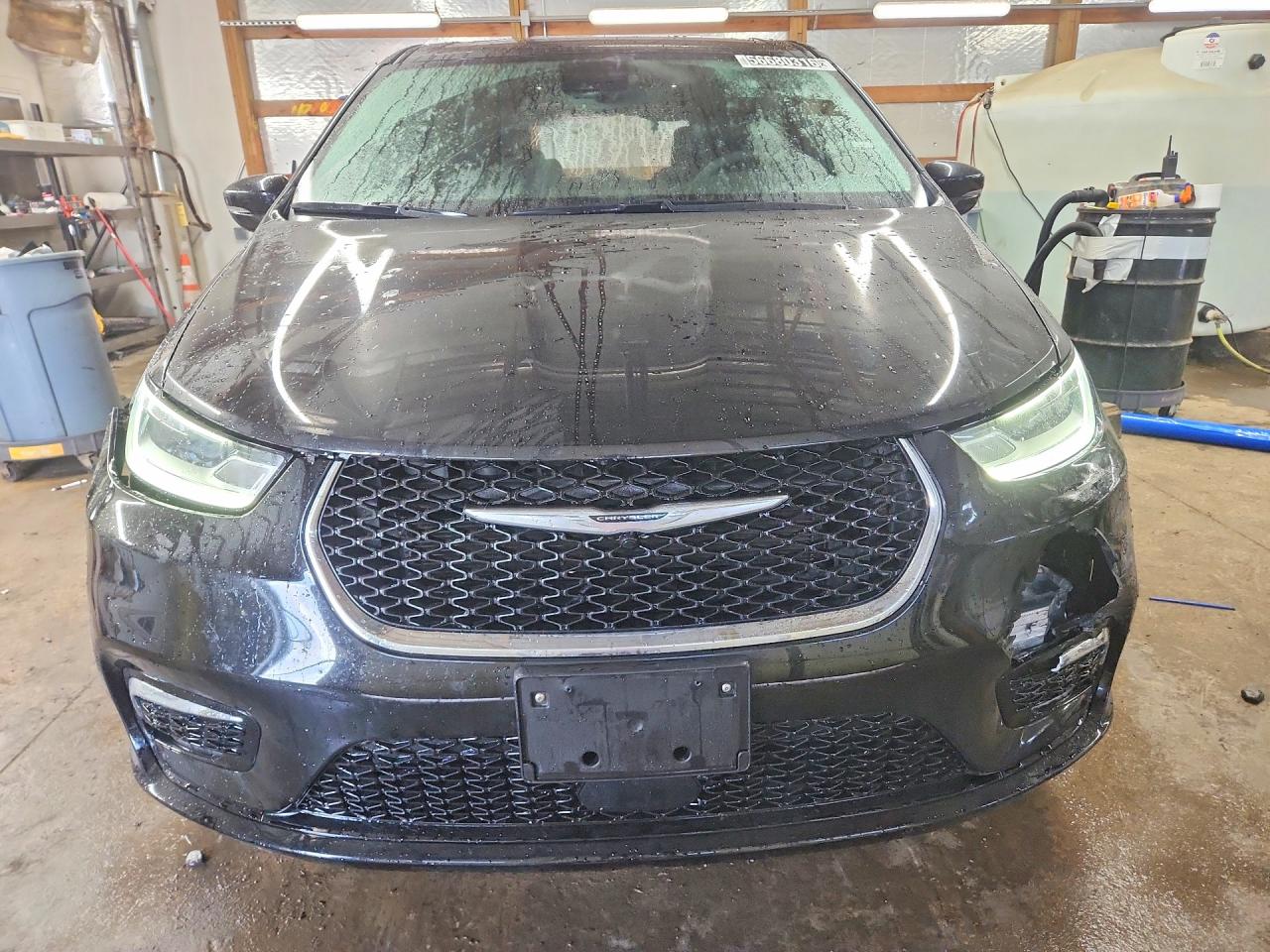 Chrysler Pacifica Select
