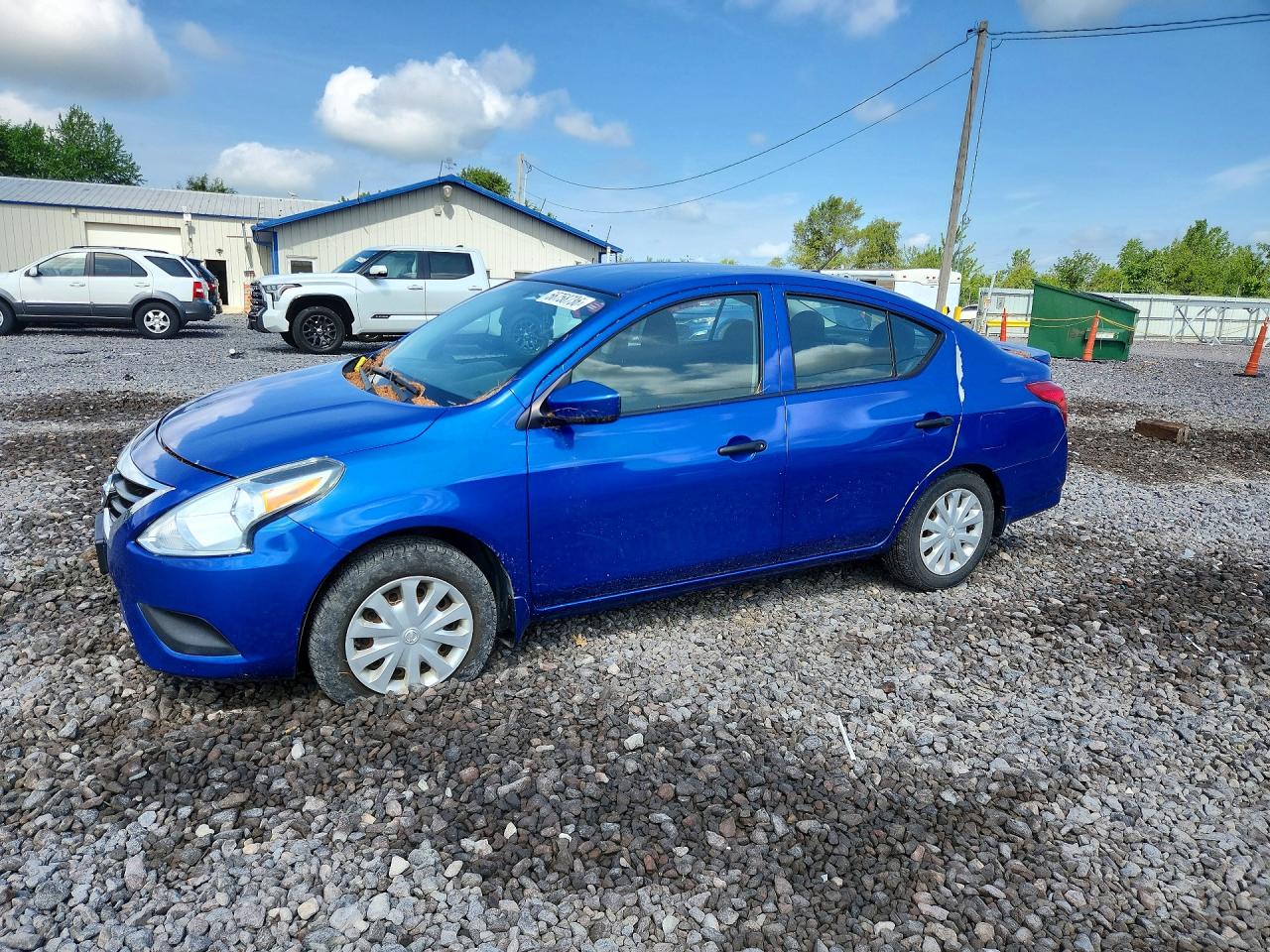 Salvage Nissan Versa Image