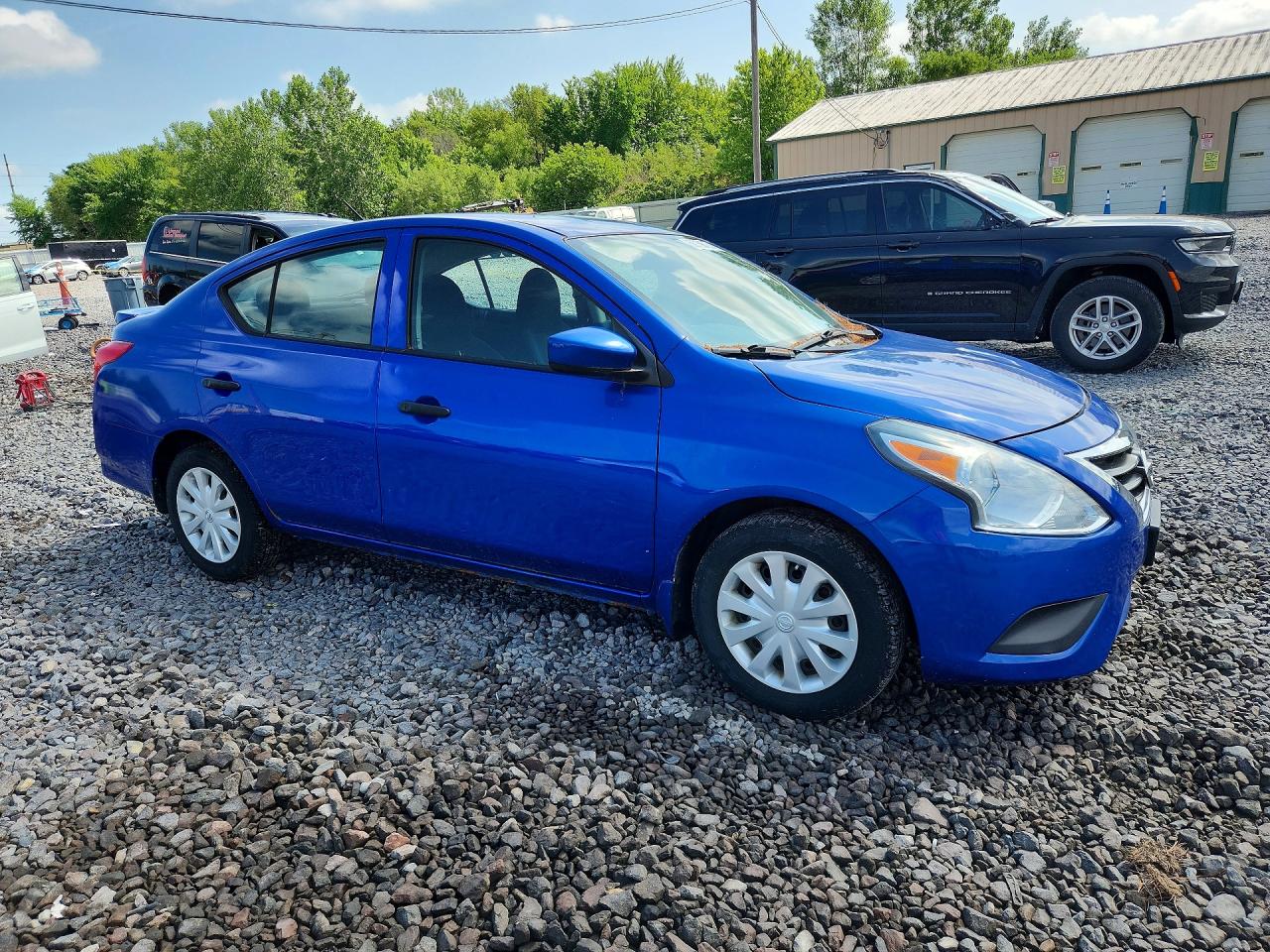 Nissan Versa 1.6 S Plus