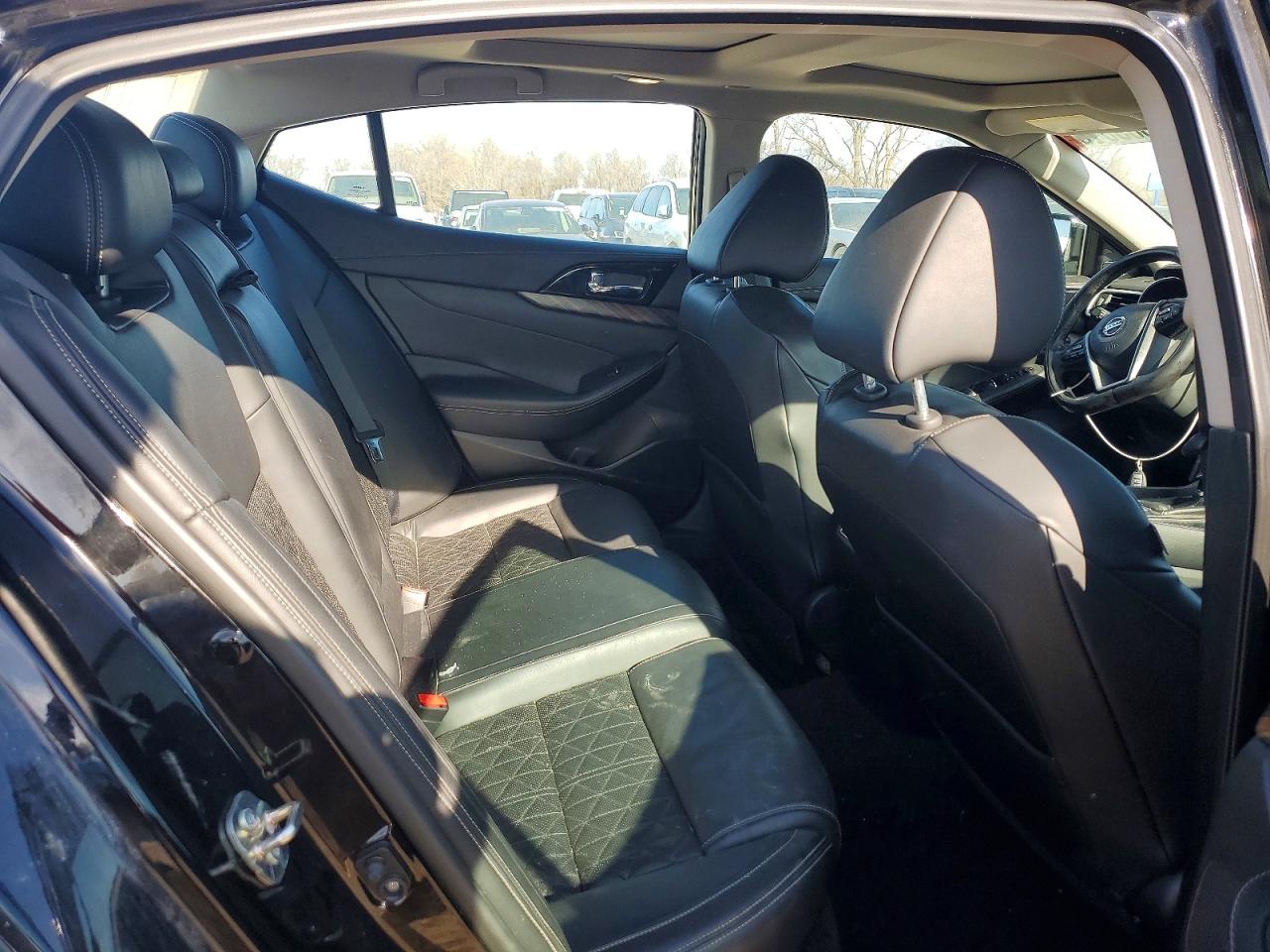 Nissan Maxima Platinum