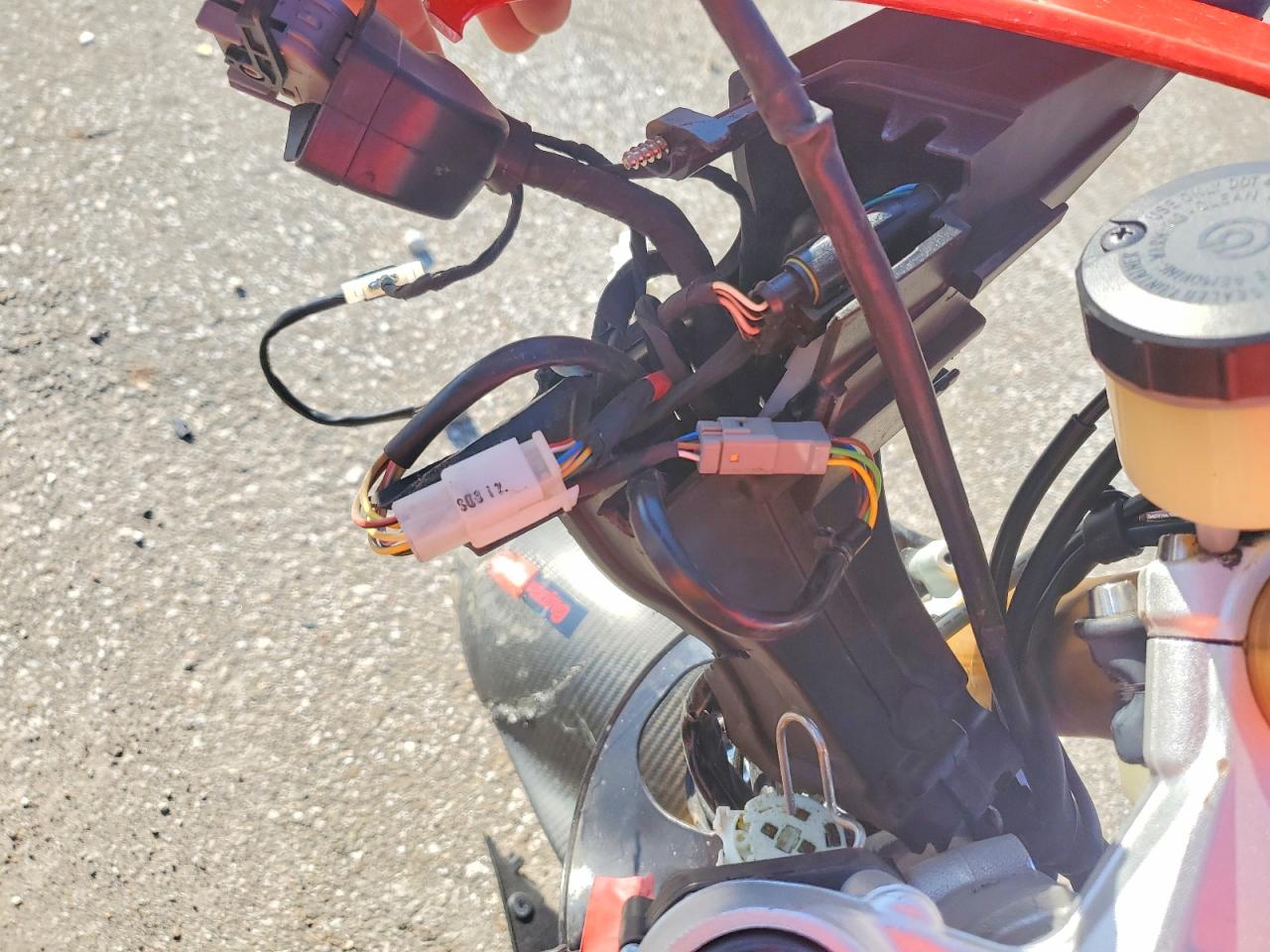 Aprilia Motorcycle R-factory