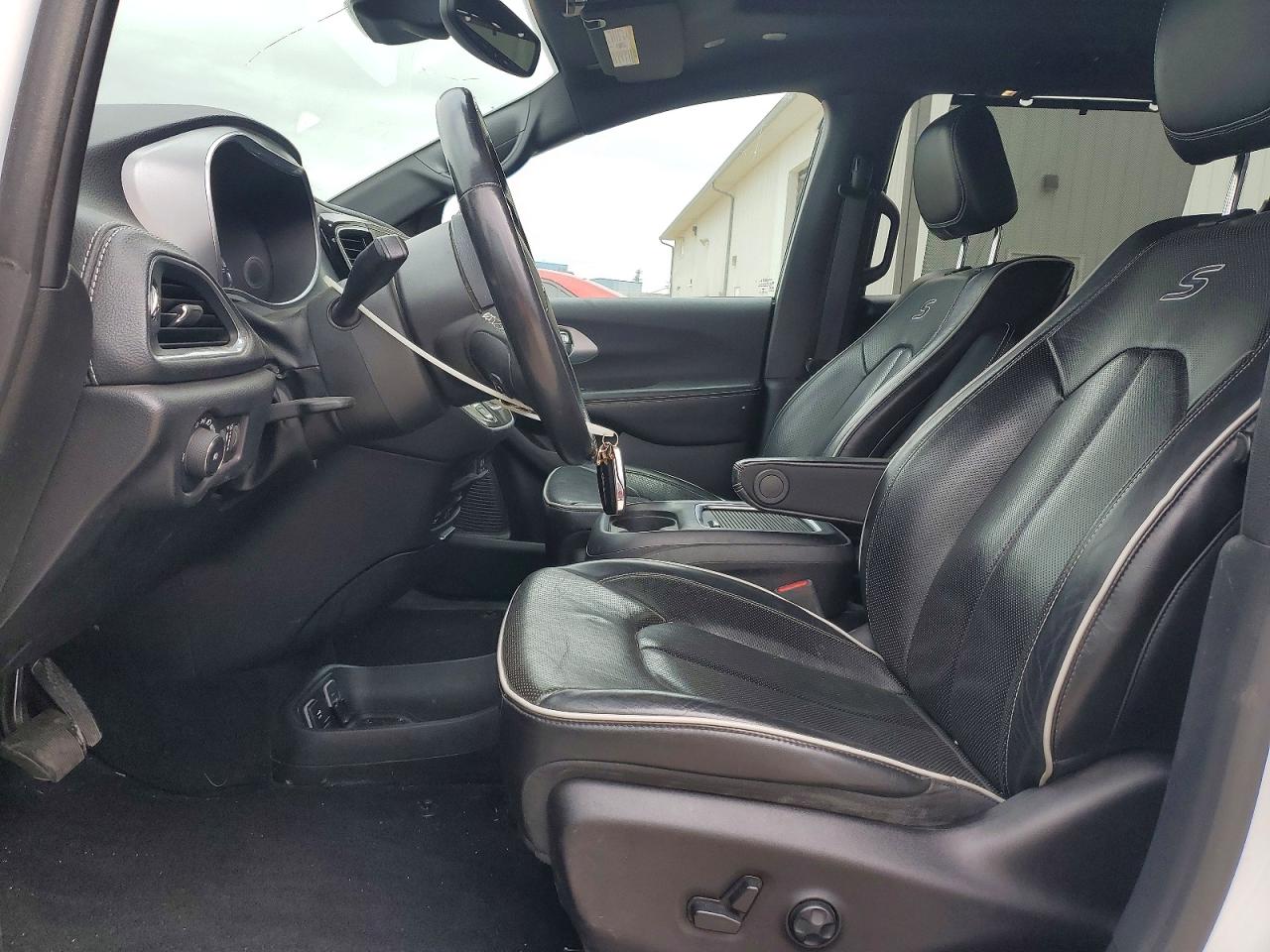 Chrysler Pacifica Limited