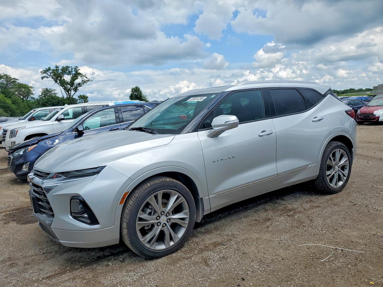 Salvage Chevrolet Blazer Image