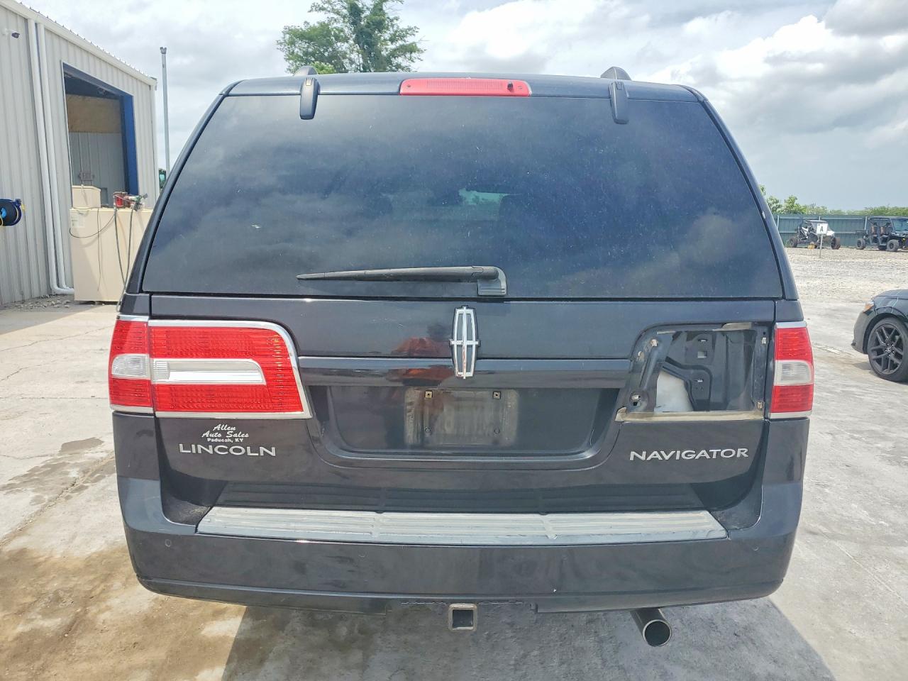 Lincoln Navigator L