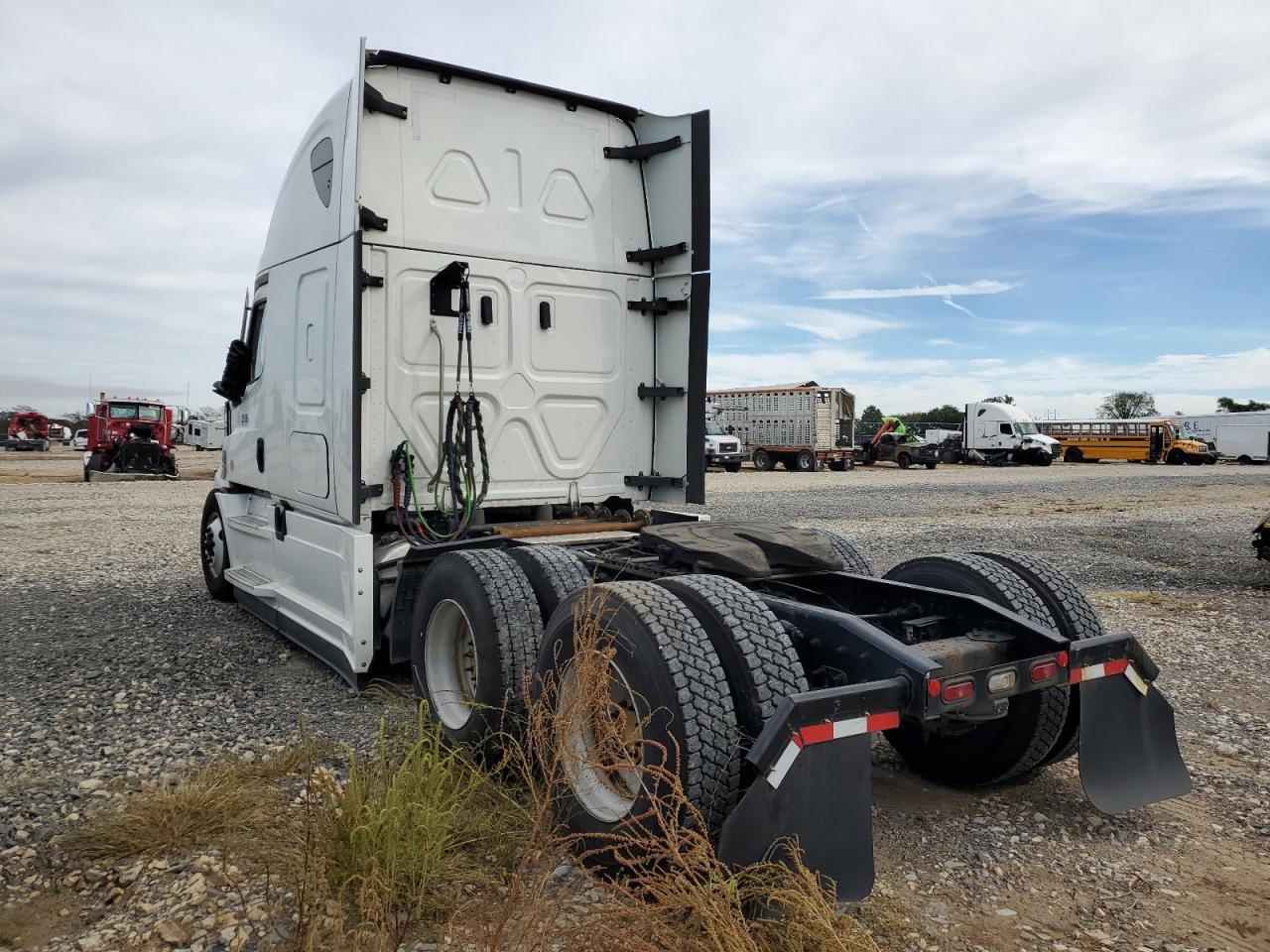 Freightliner Cascadia 1