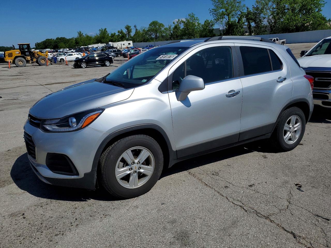 Salvage Chevrolet Trax Image
