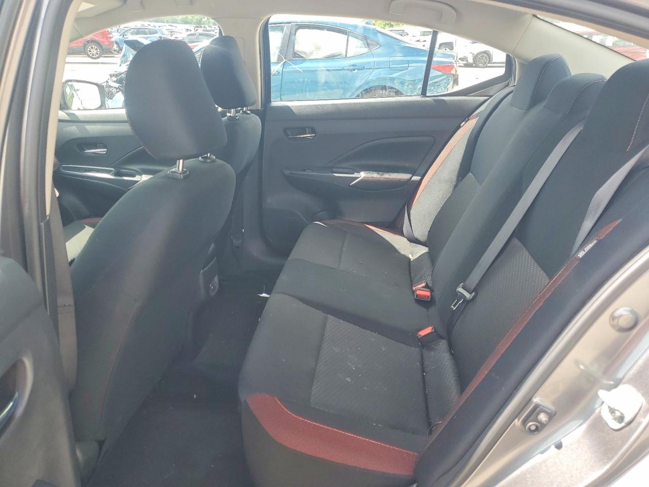 Nissan Versa Sr