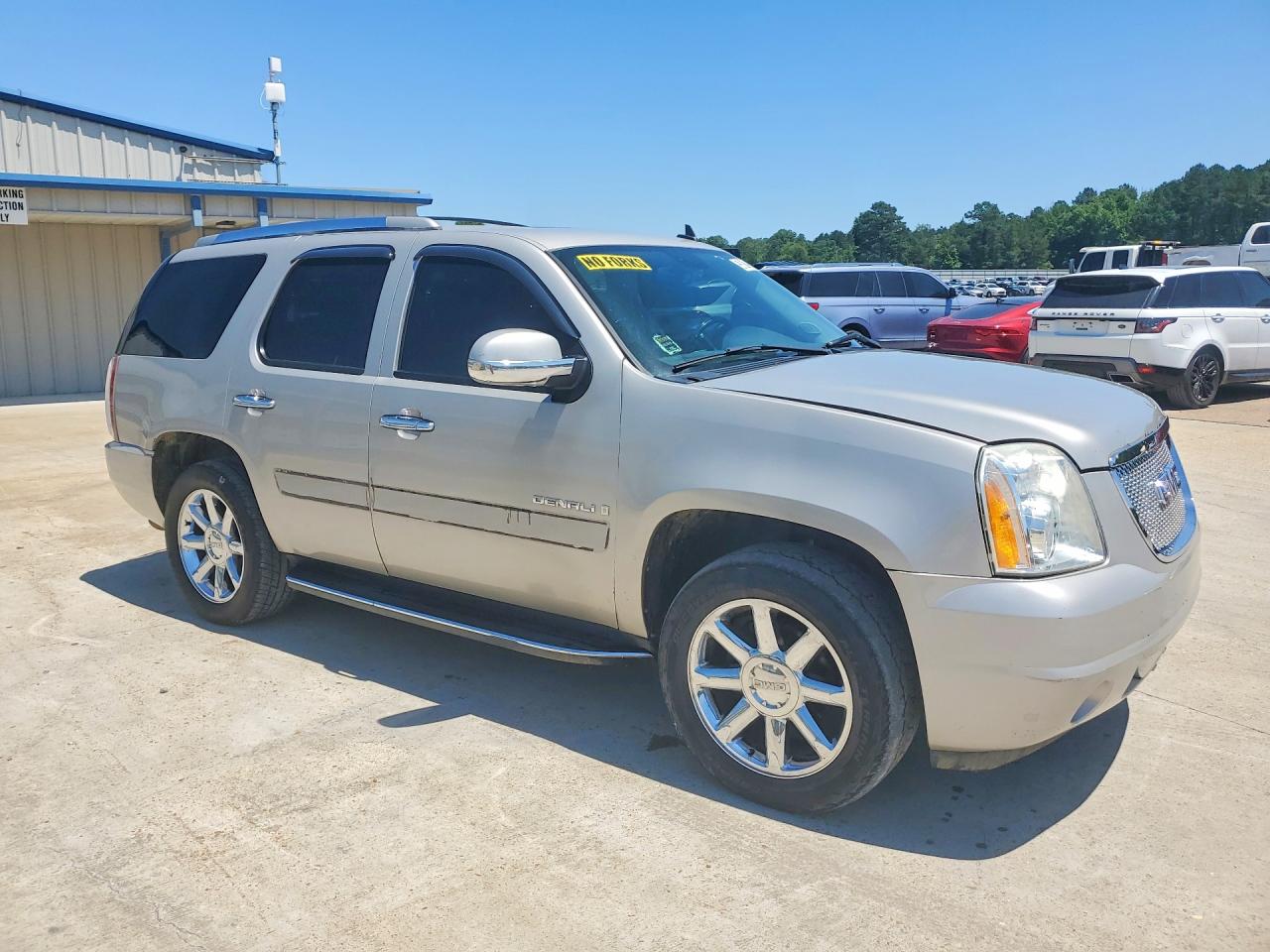 GMC Yukon Denali
