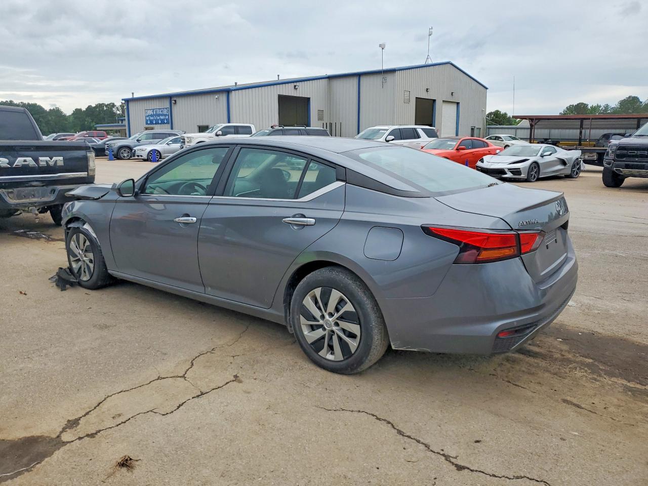 Nissan Altima S