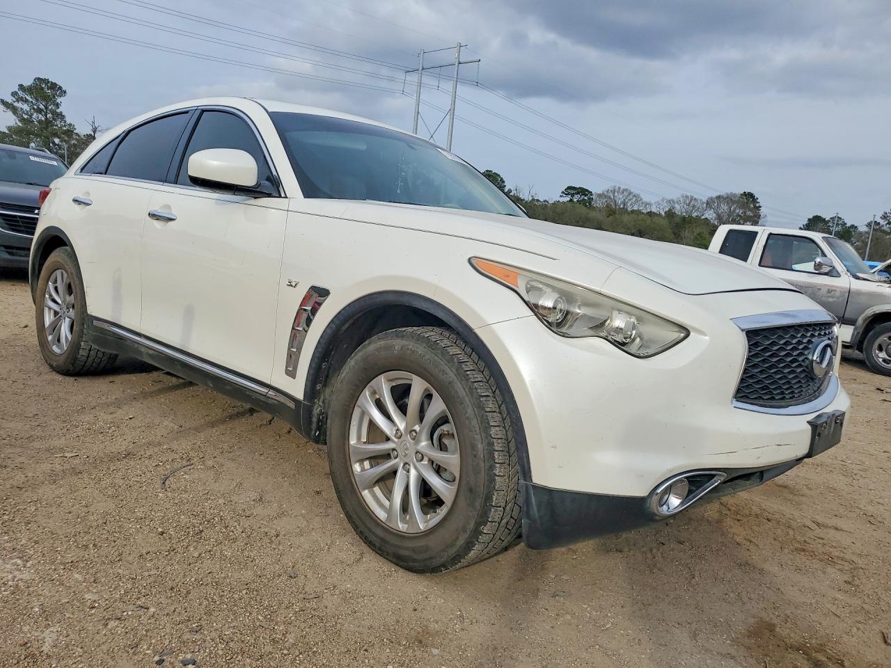 INFINITI Qx