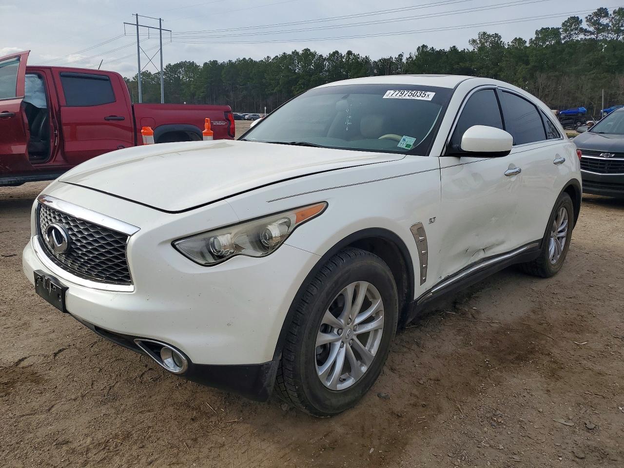 Salvage INFINITI Qx Image