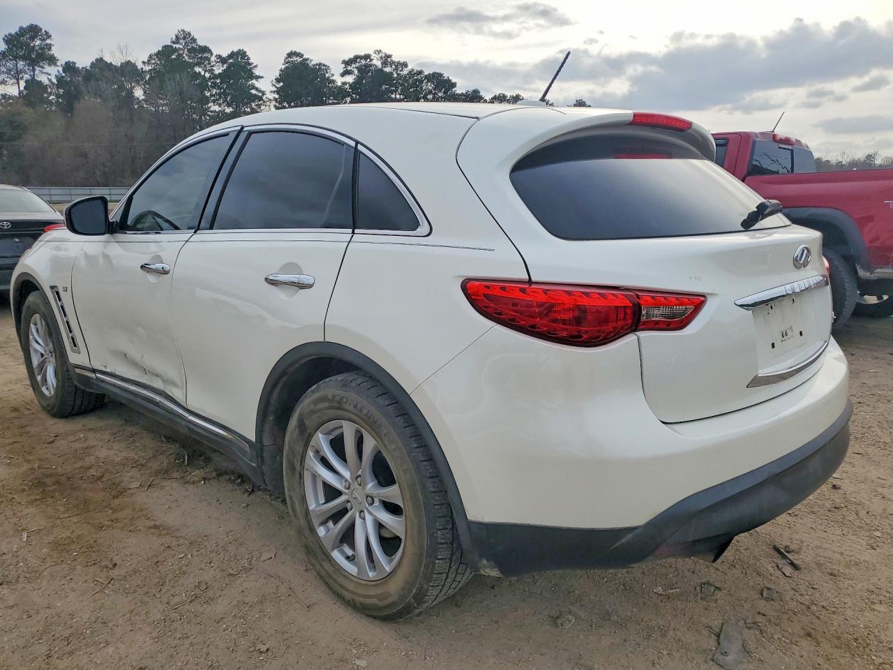 INFINITI Qx