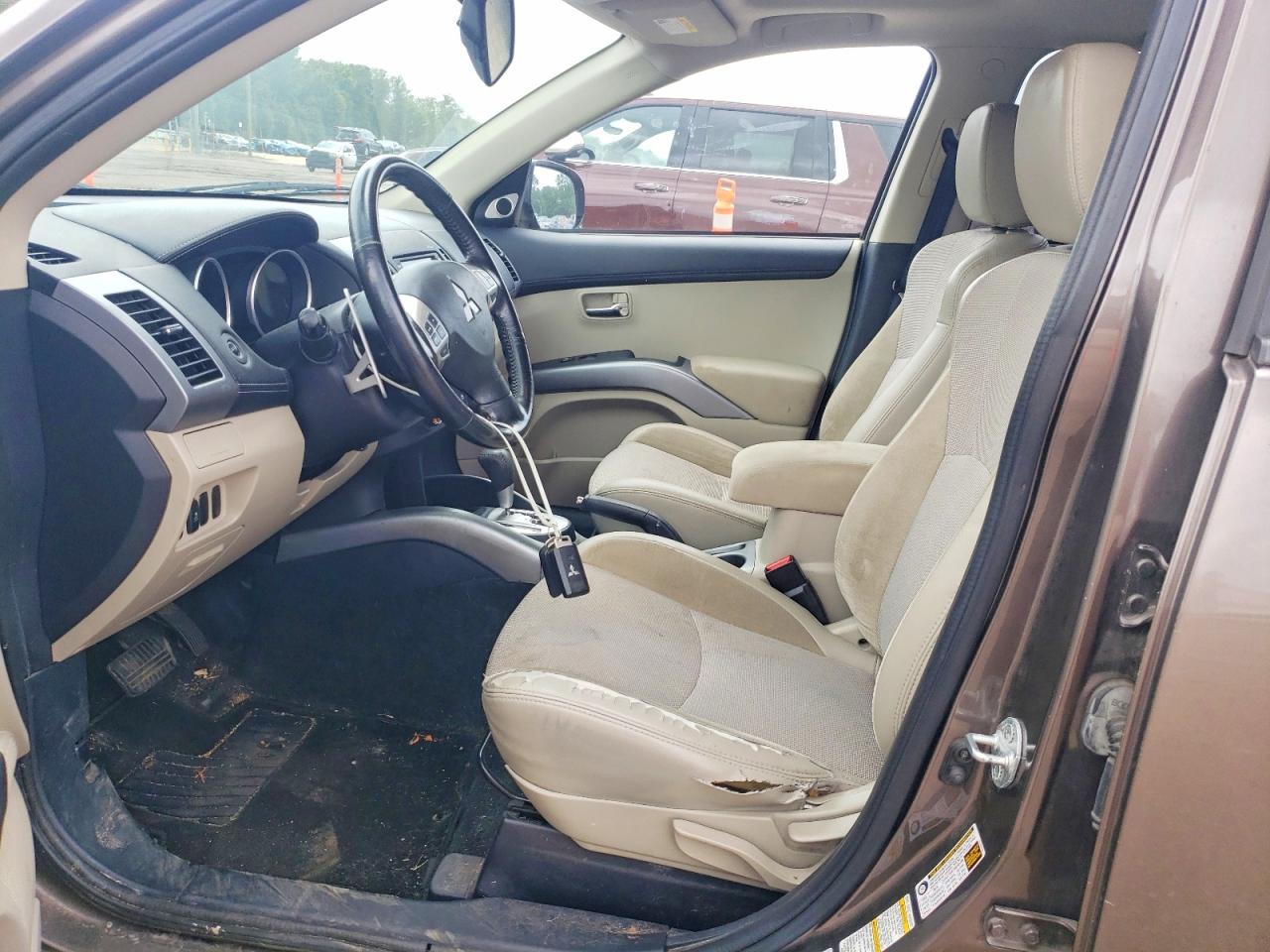 Mitsubishi Outlander Se