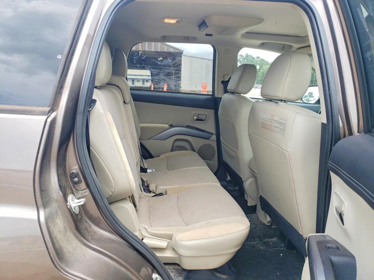 Mitsubishi Outlander Se