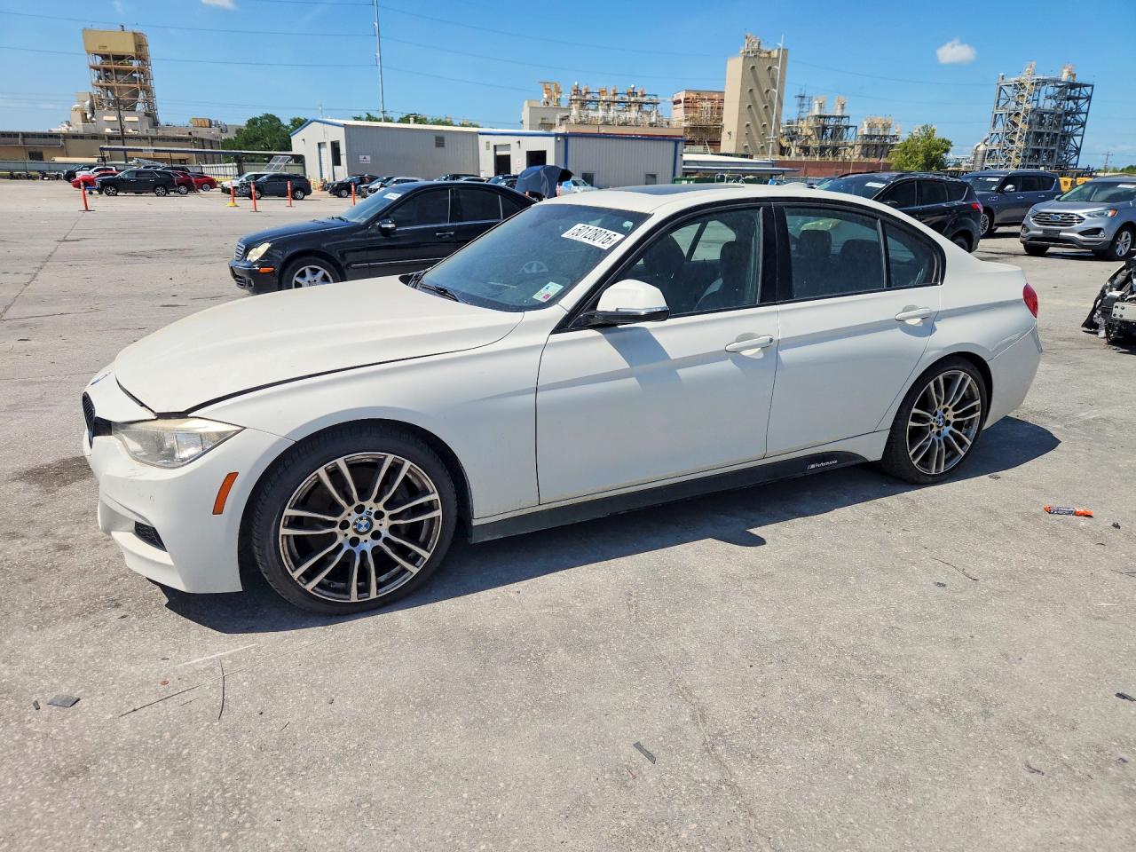 Salvage BMW 3 Series Image