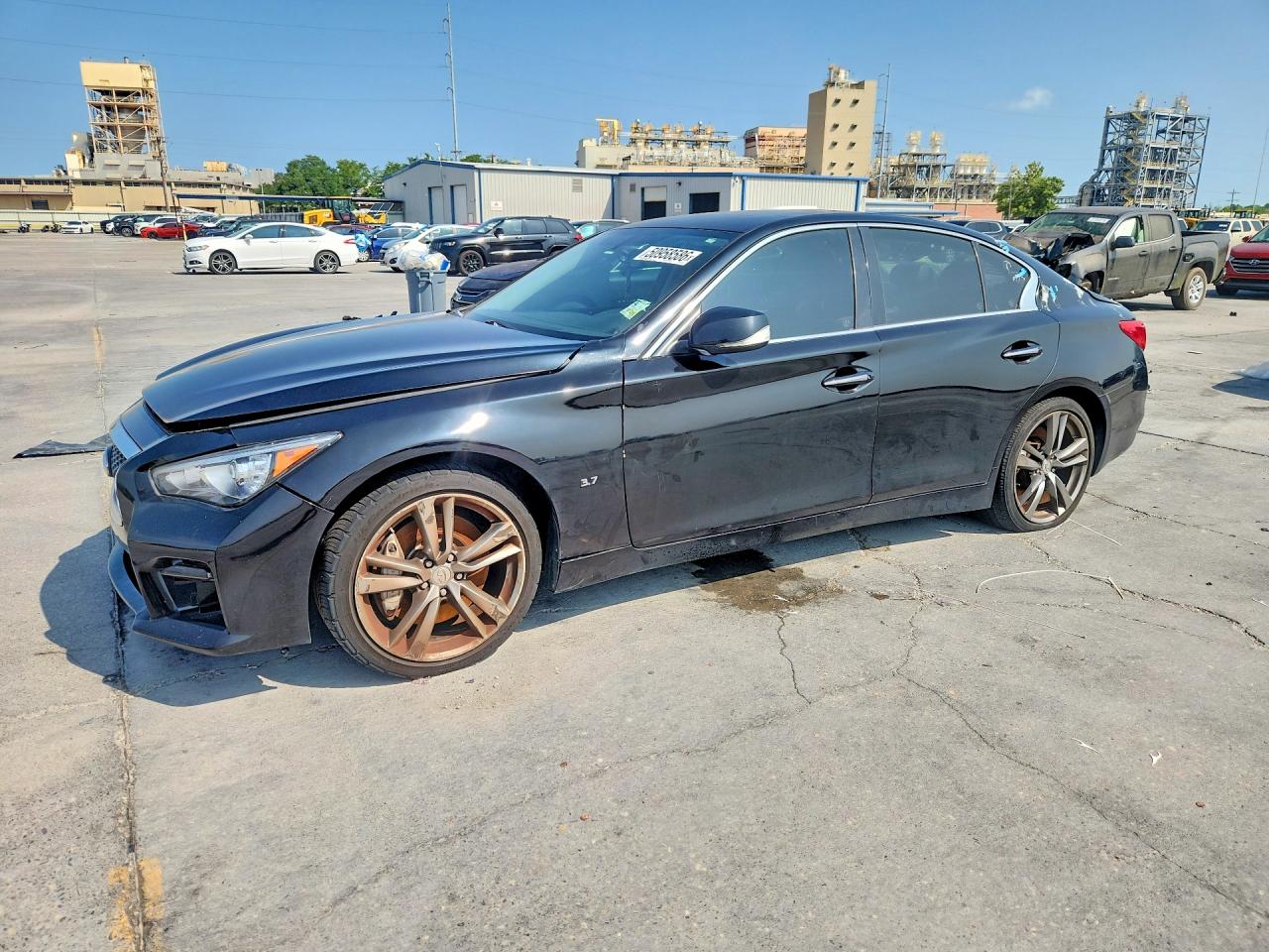 Salvage INFINITI Q50 Image