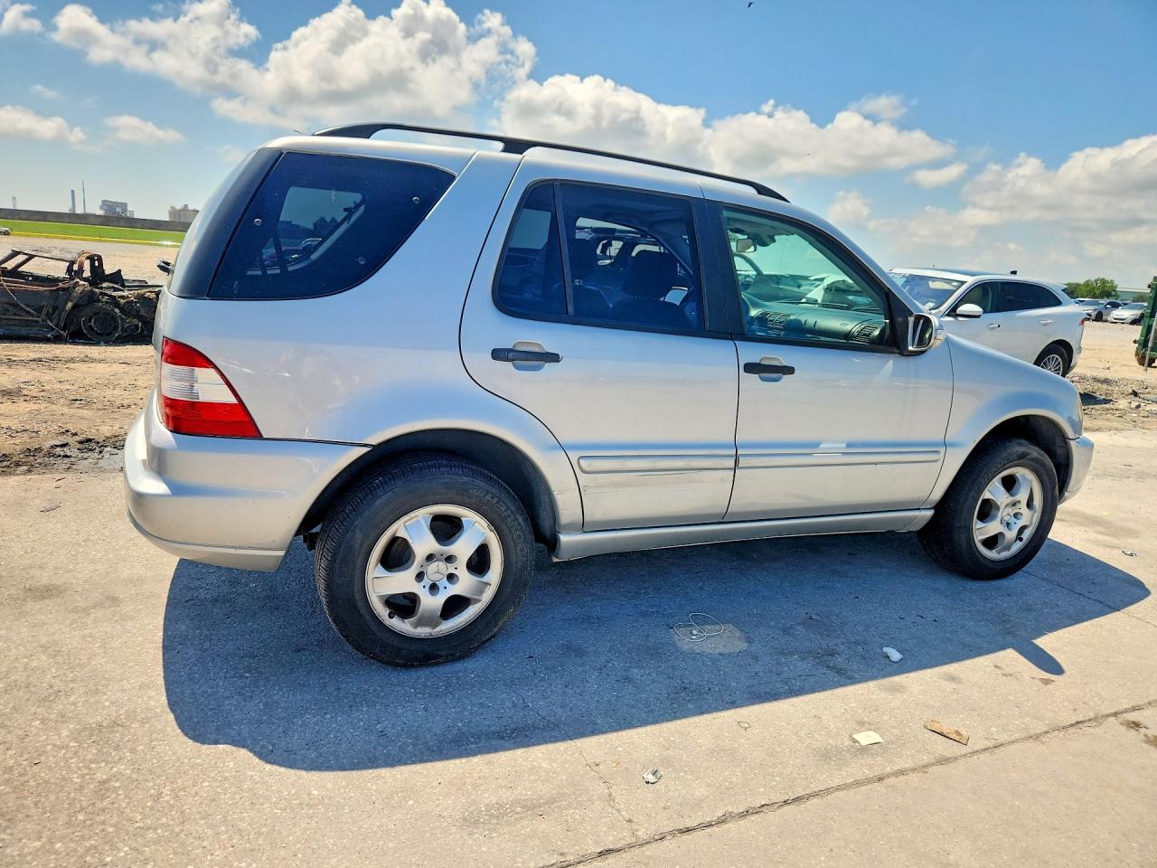 Mercedes-Benz M-Class 350