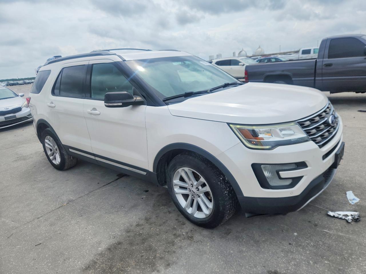 Ford Explorer Xlt
