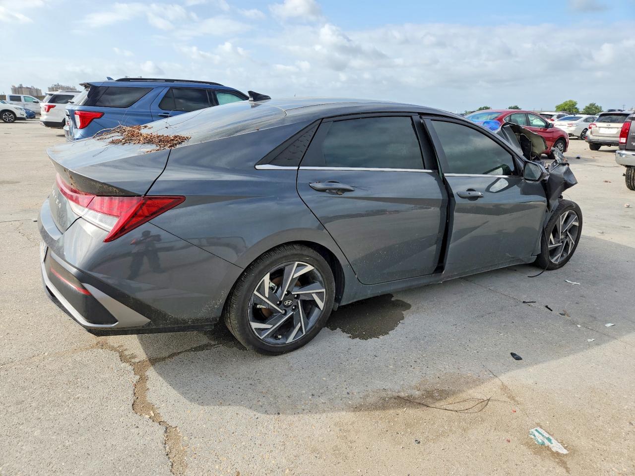 Hyundai ELANTRA Sel