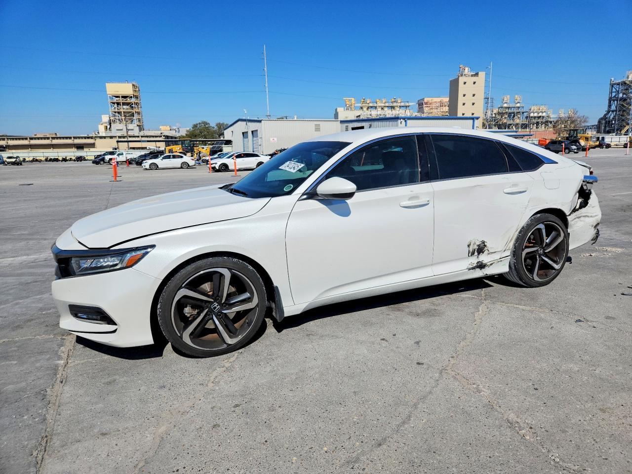 Salvage Honda Accord Image