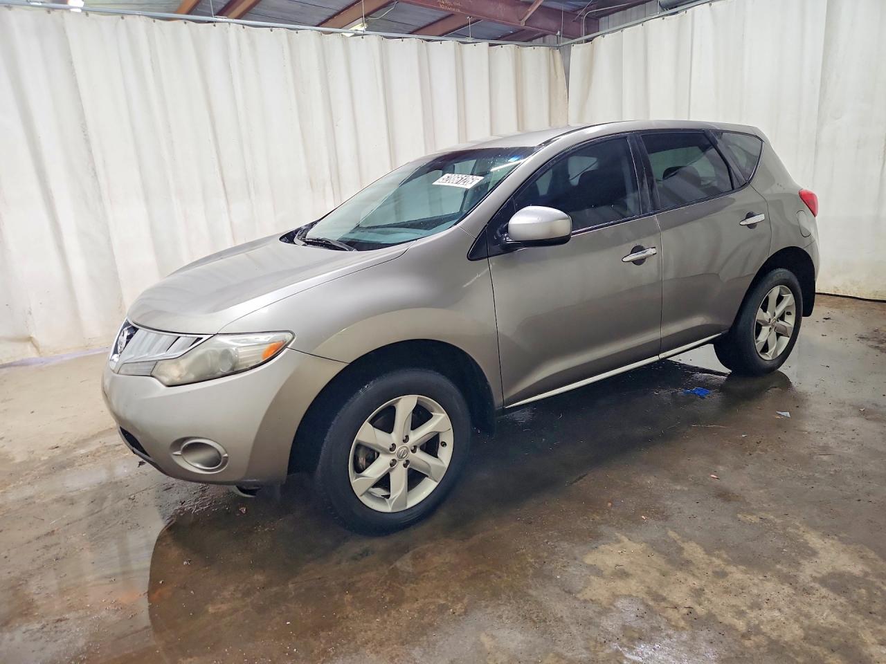 Salvage Nissan Murano Image