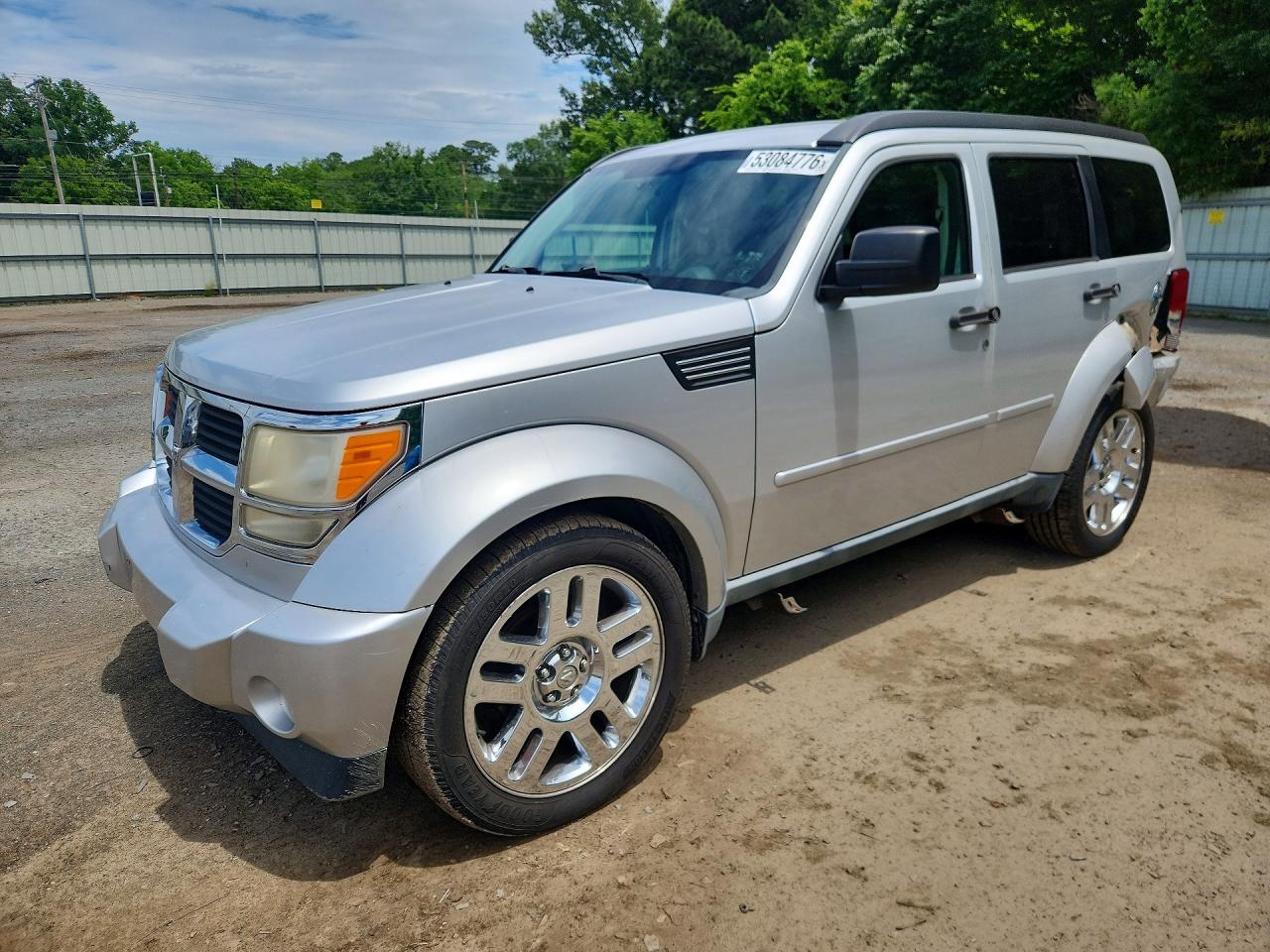 Salvage Dodge Nitro Image