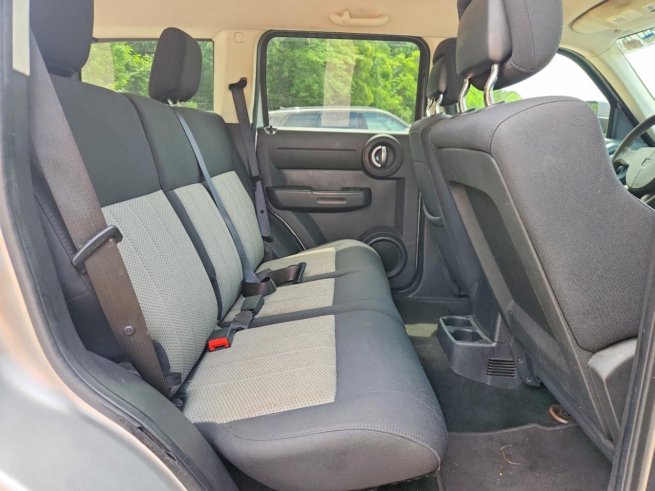 Dodge Nitro Se