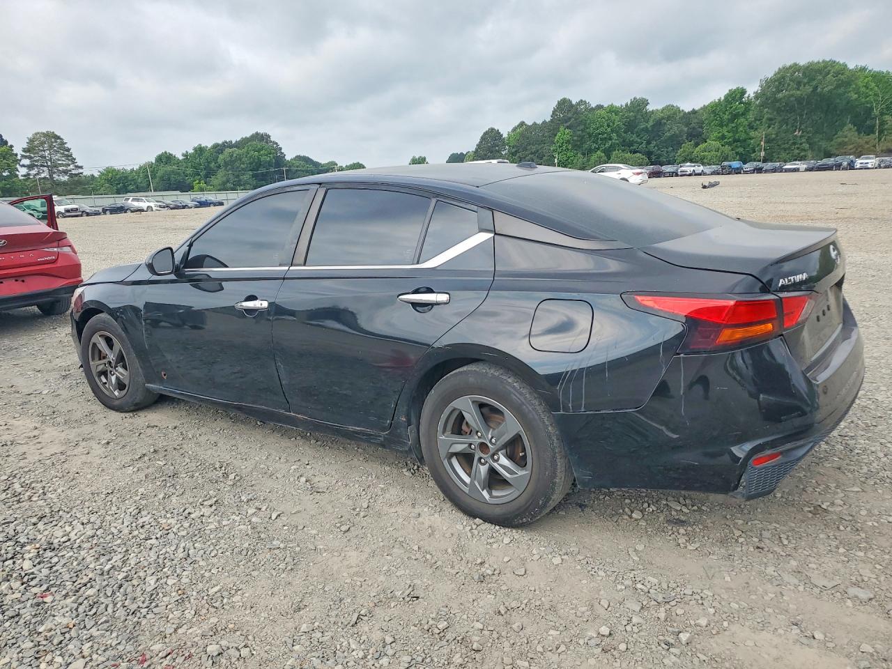 Nissan Altima S