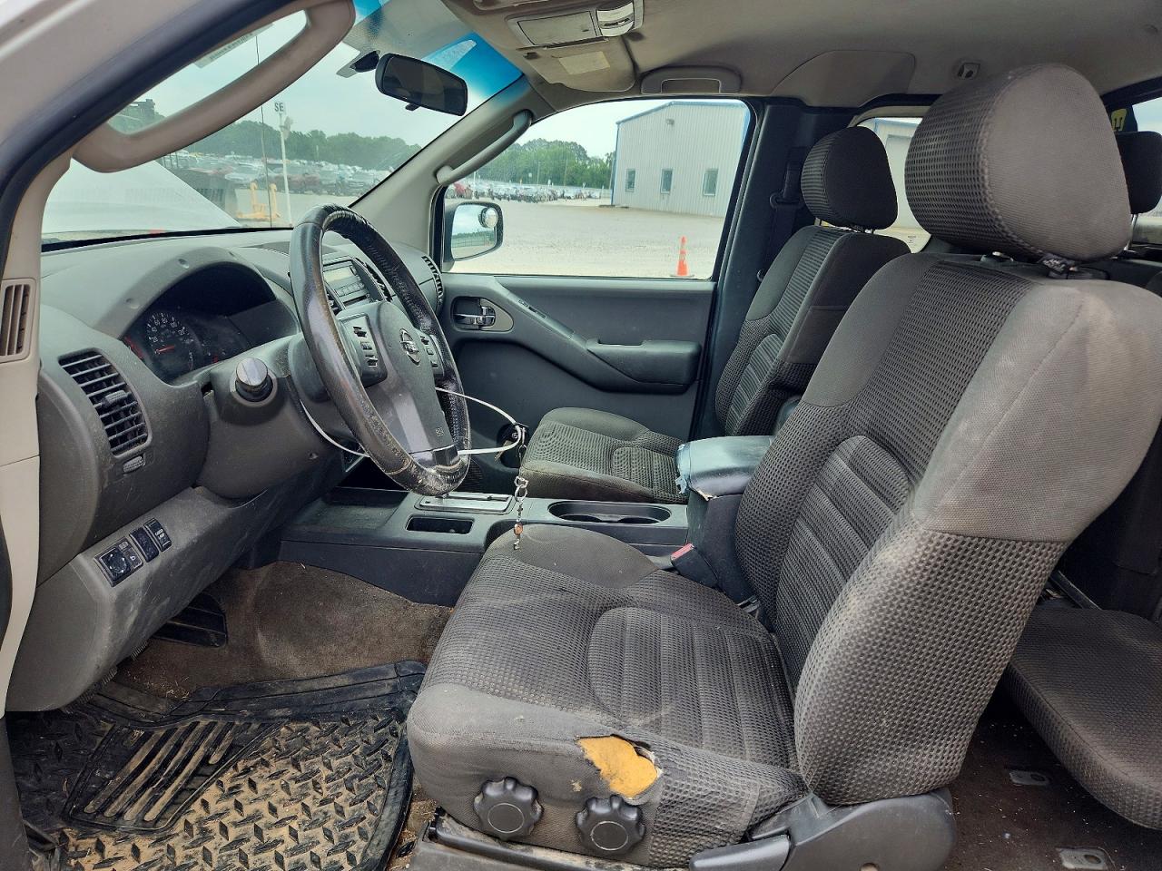 Nissan Frontier Se