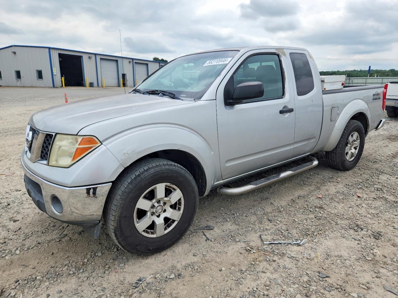 Salvage Nissan Frontier Image