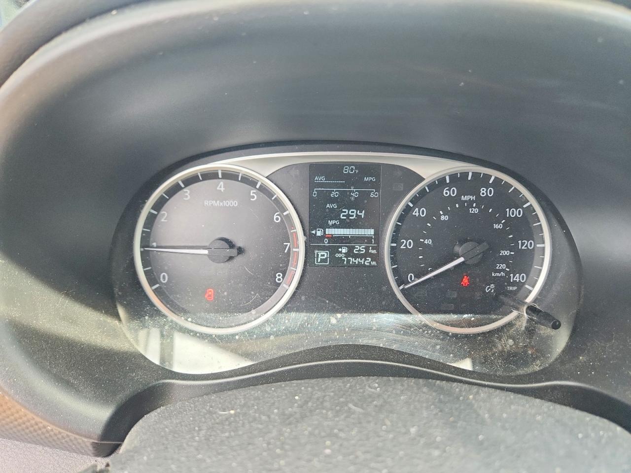 Nissan Kicks S