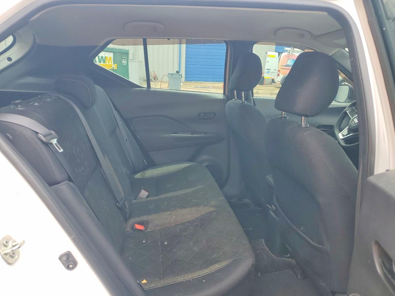 Nissan Kicks S